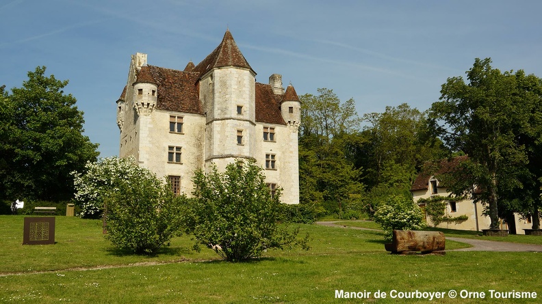 Manoir de Courboyer à Nocé