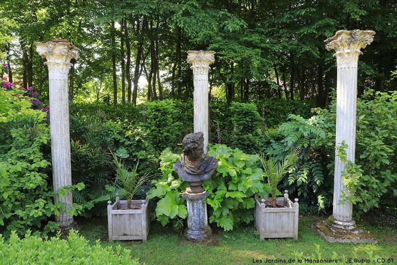 Les jardins de la Mansonière à Saint Céneri le Gérei