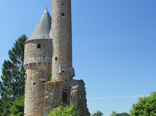 Tour de Bonvouloir à Bagnoles de l'Orne